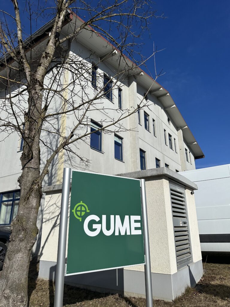 Außenansicht der GUME GmbH in Ostermünchen.